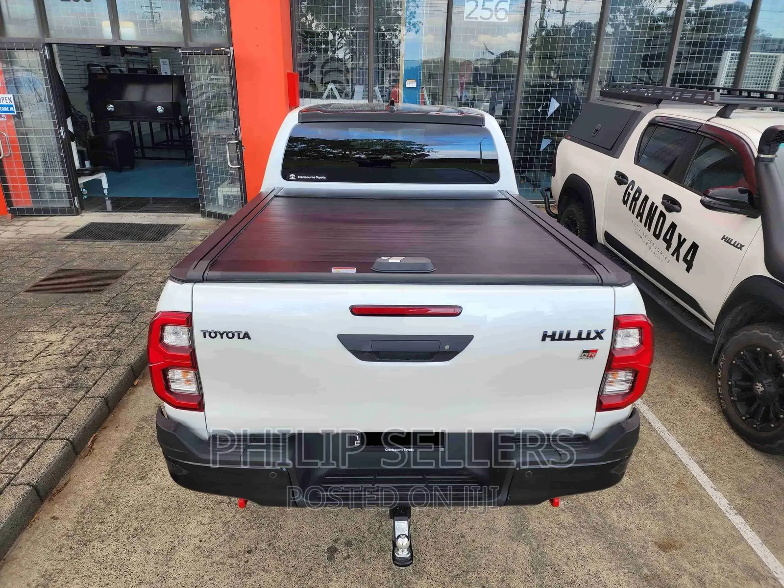 Roller Shutter Tonneau Cover for Toyota Hilux 2015