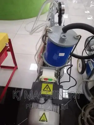 Single Cow/Bucket Milking Machine Milano Super Quality
