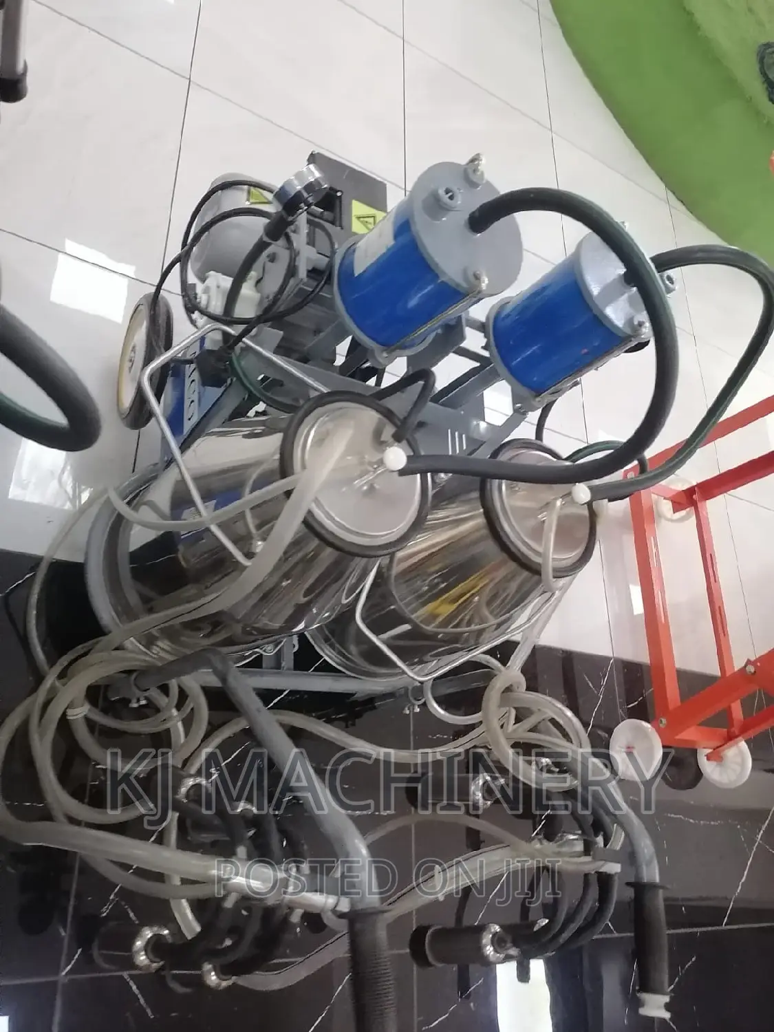 Double Bucket Milking Machine -Quality Powerful Machinery