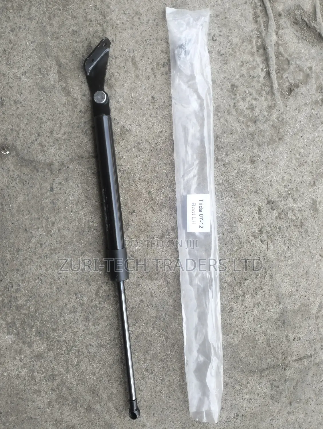 Nissan Tiida Boot Shocks
