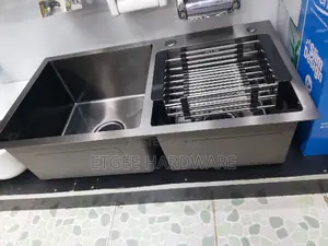 Kitchen Sink With Drain