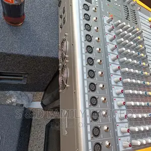 Yellow Omax Powered Mixer