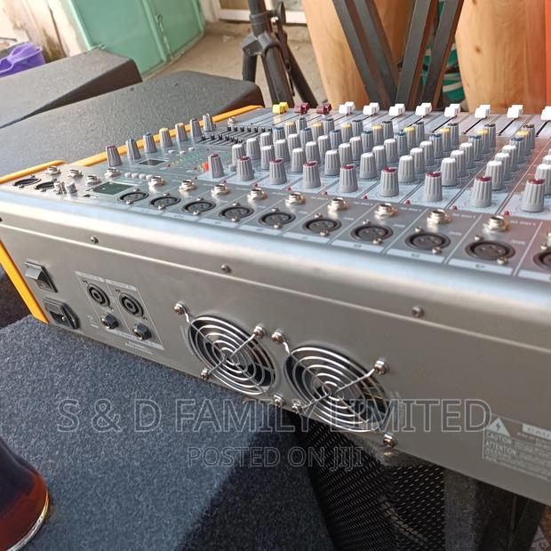 Yellow Omax Powered Mixer - thumbnail 2