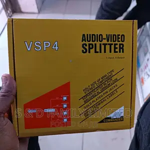 Audio Video Splitter 1 Input 4 Output