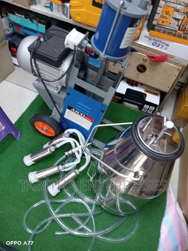 Milking Machine Single - main view