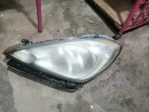 Honda Fit 2010/2012 Non Xenon Head Lamp, Clean Ex Japan