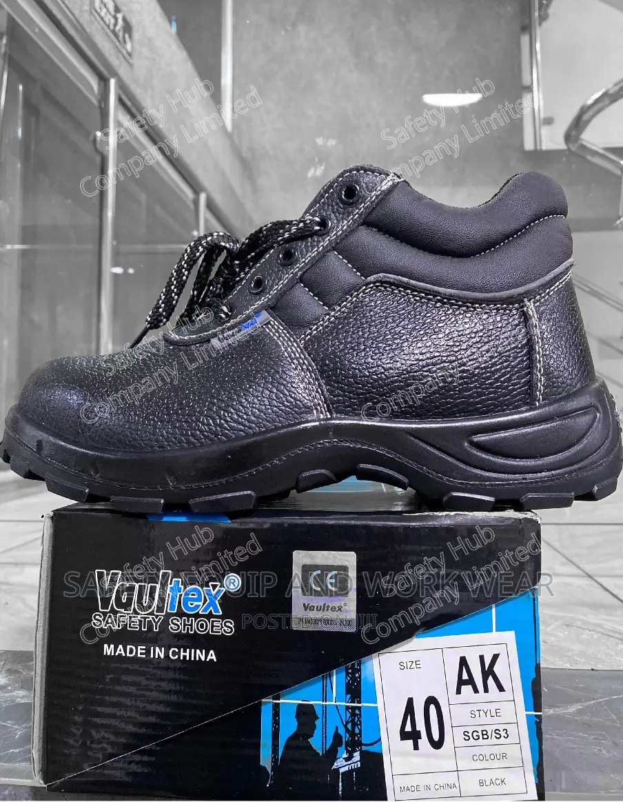 Get Durable Vaultex Safety Boots