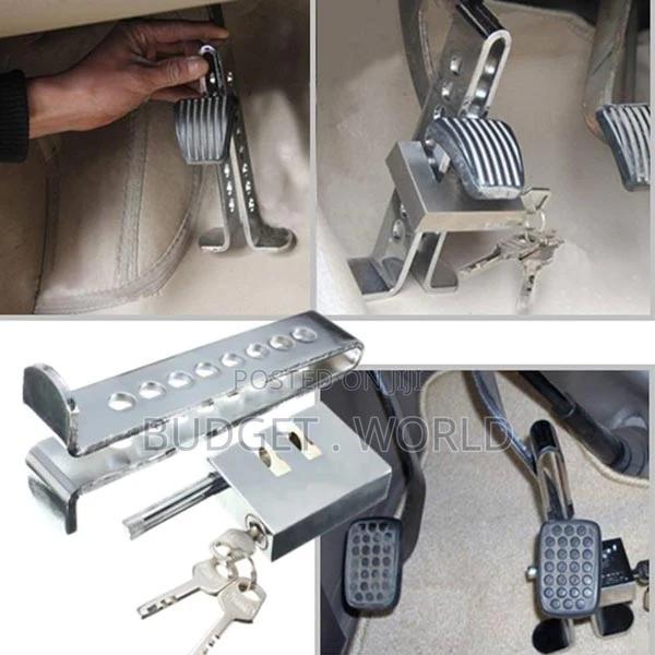 Automobile Steering Wheel Lock. Car Lock Security - main view