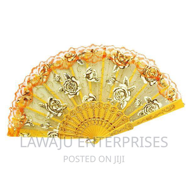 Yellow Lace Handheld Fan - thumbnail 2