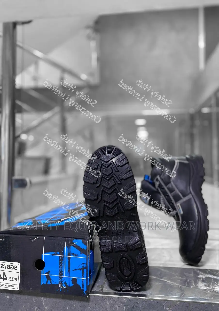 Get Vaultex Boots With Breathable Material