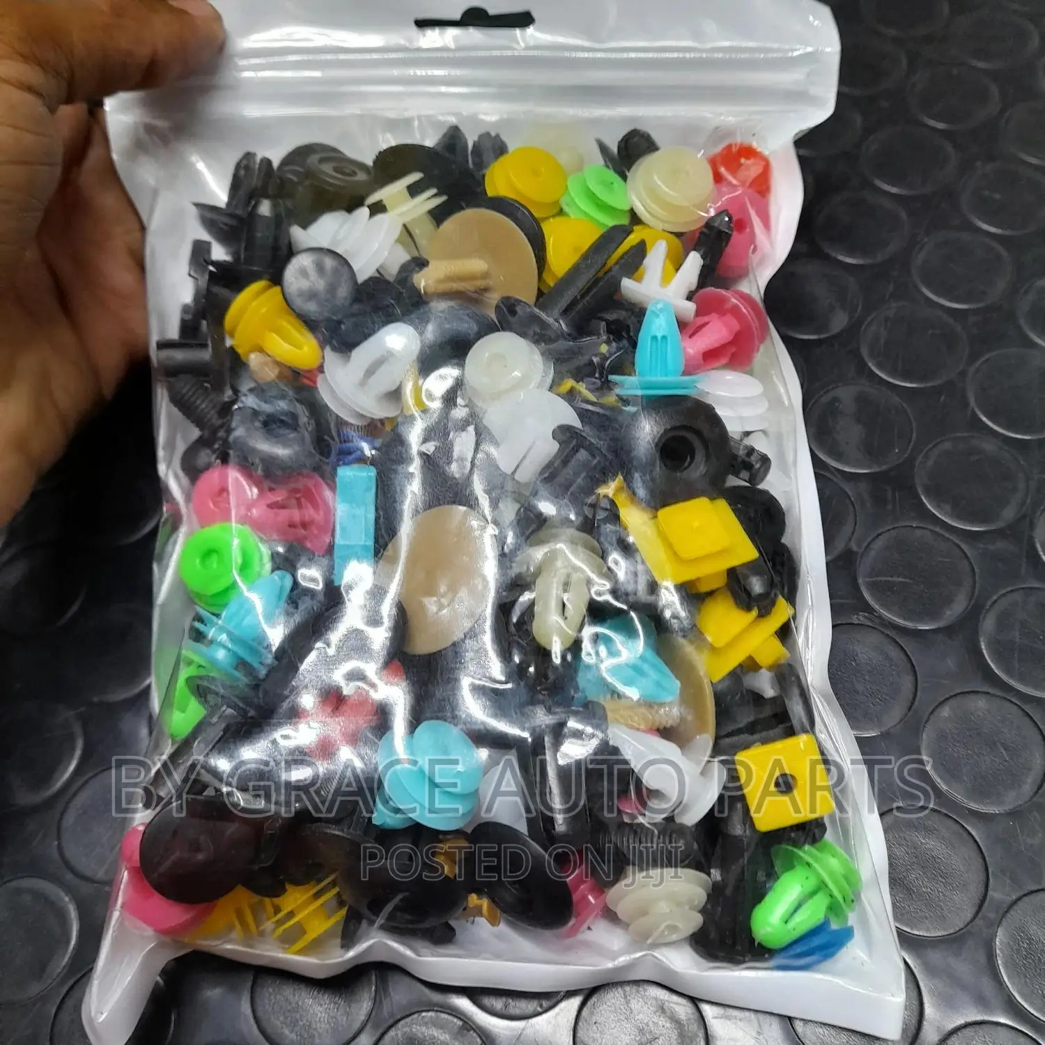 Assortassorted Body Crips/Auto Fastener.