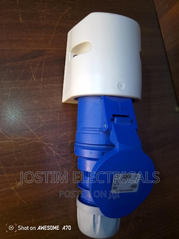 Industrial Socket 3 Pins 32a