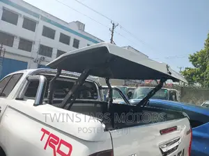 Toyota Hilux 2018 White