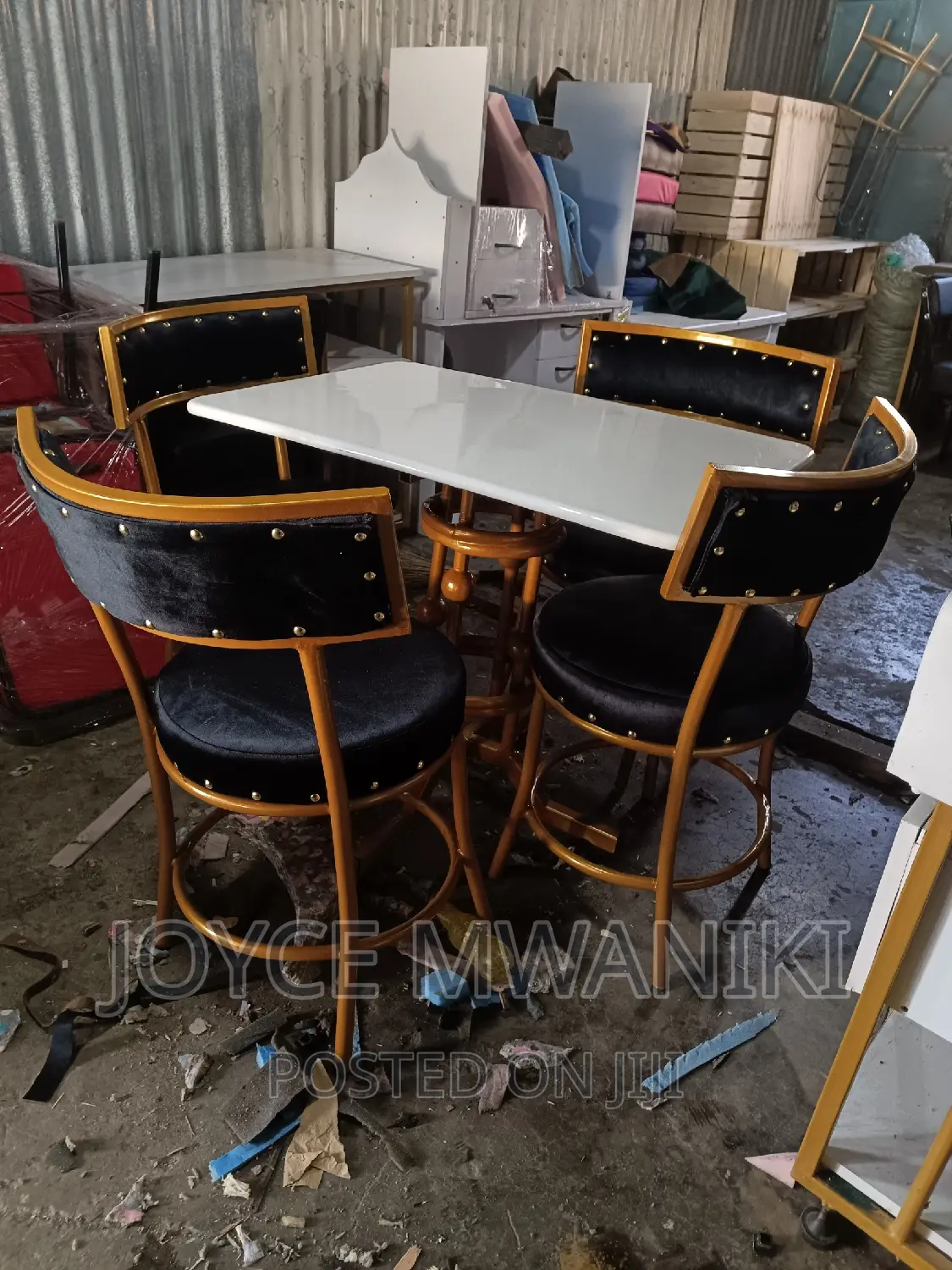 Powder Coated Restaurant Stylish Set.
