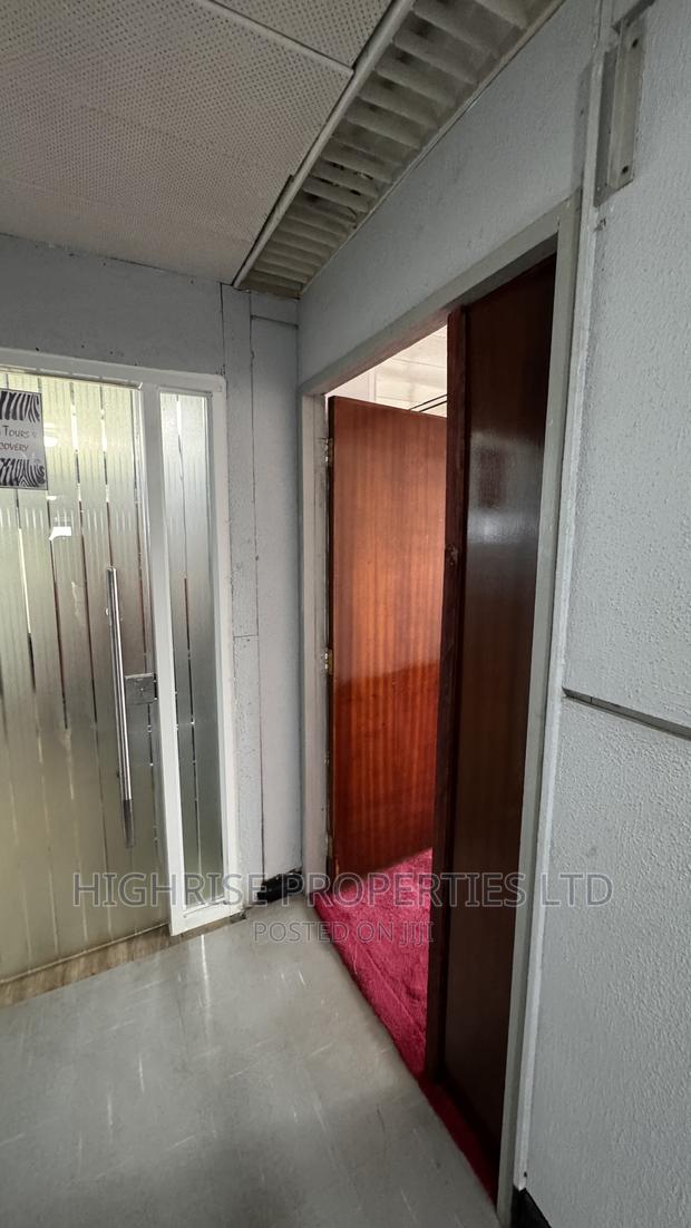 Executive Office Space for Rent - thumbnail 3