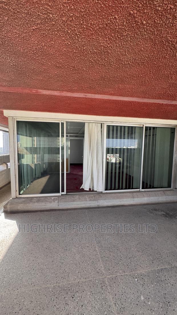 Executive Office Space for Rent - thumbnail 10