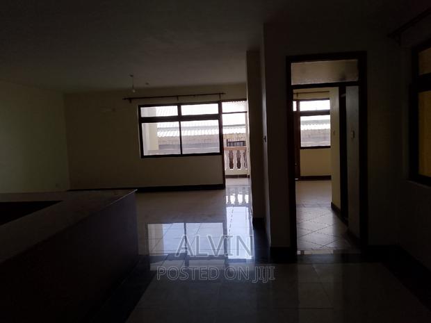 3bdrm Apartment in Kizingo for sale - thumbnail 7