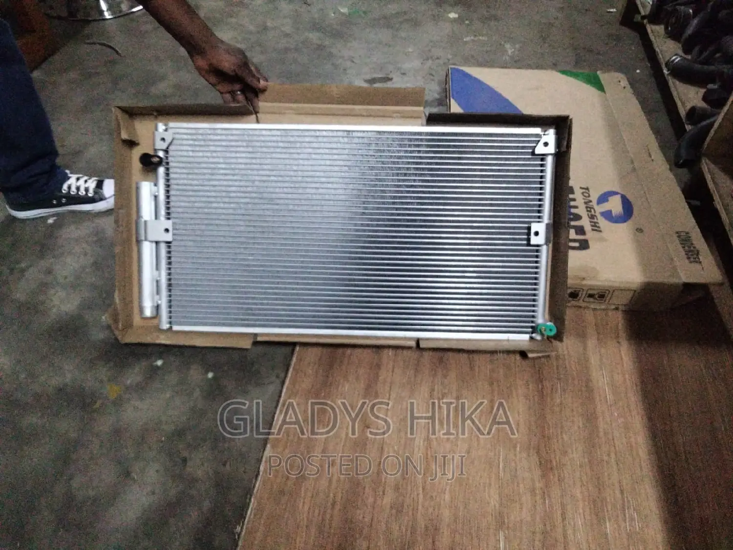 Land Cruiser 105 Series Ac Radiator on Sale