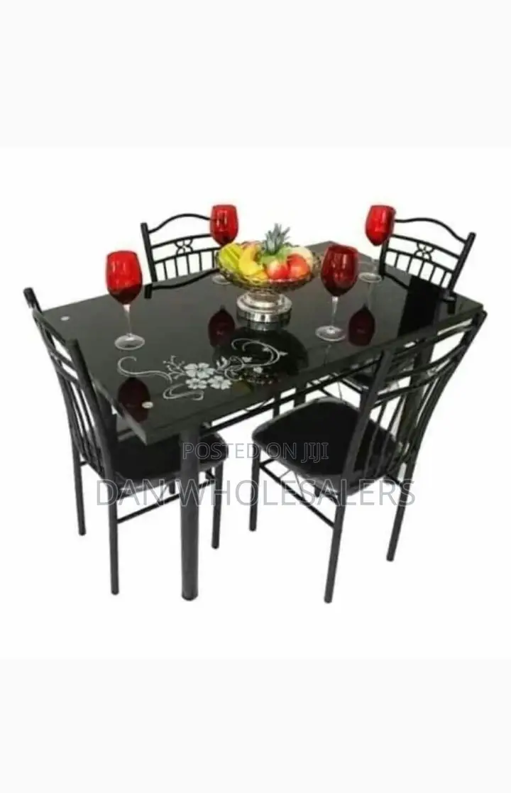 Dining Table With Grass Top , 4 Seats