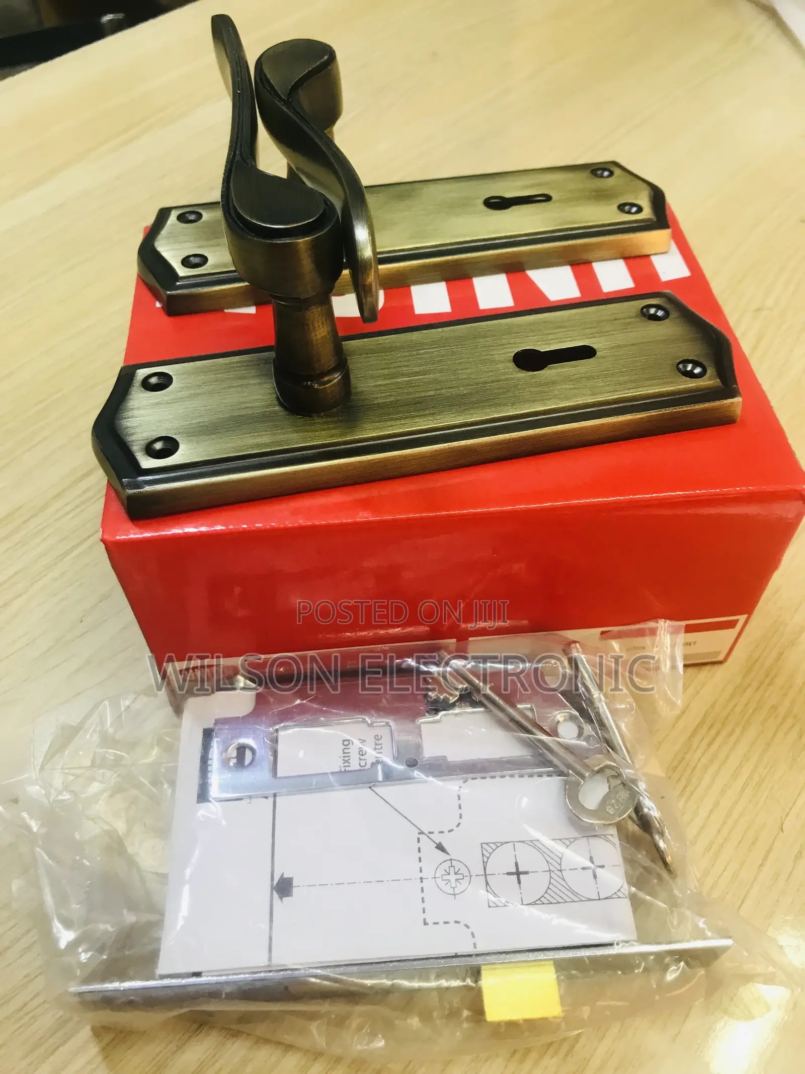 Union 2 Lever Lockset. Zinc AB Handle.