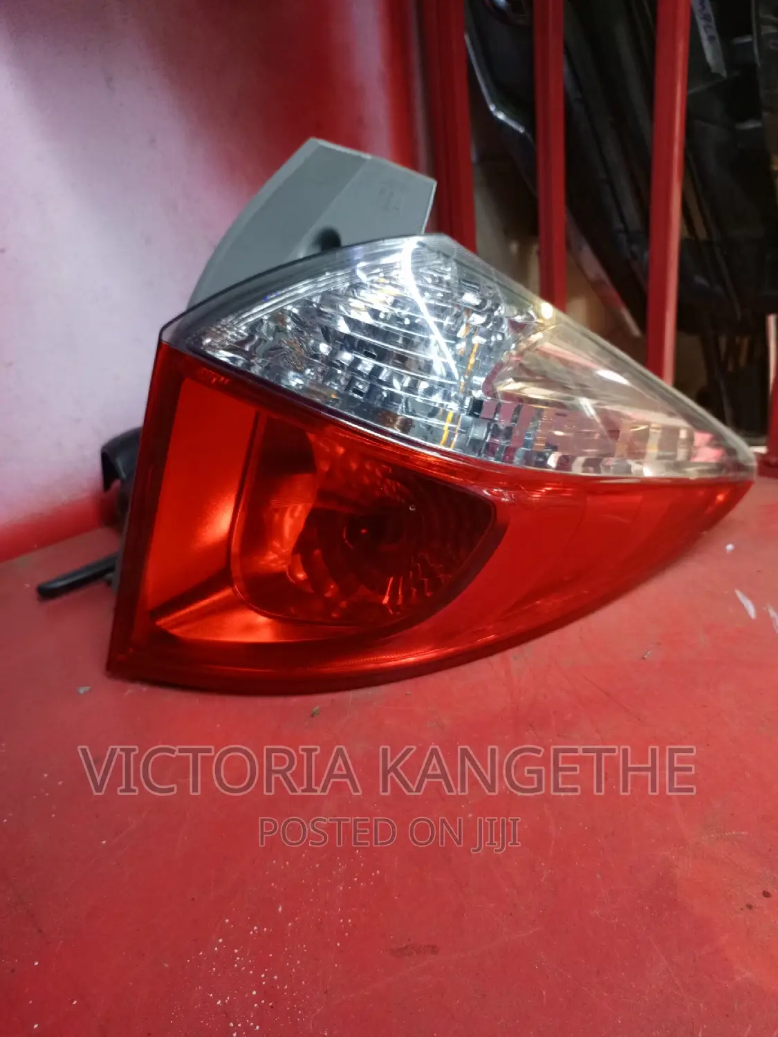 Ractis 2012 Taillight Bulb Type