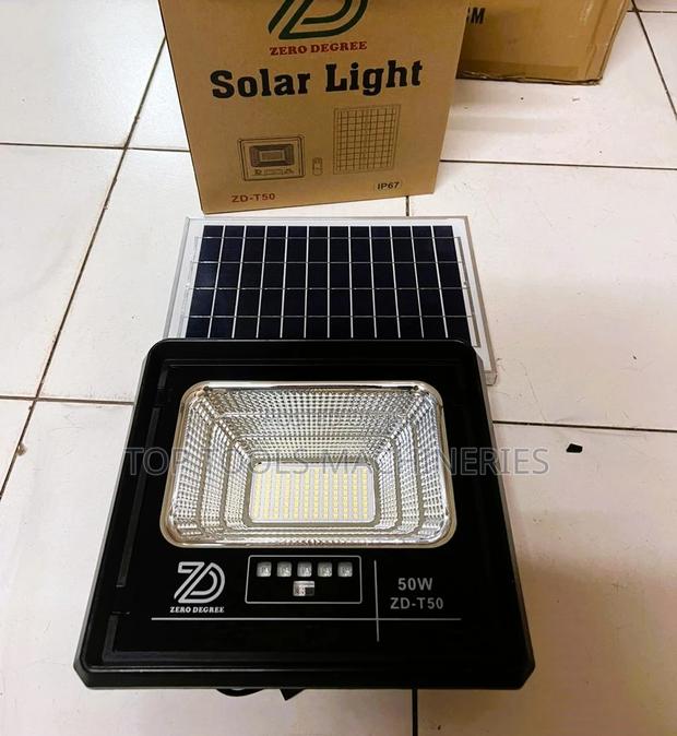 Zero Degree Solar Flood Light 50 W - main view