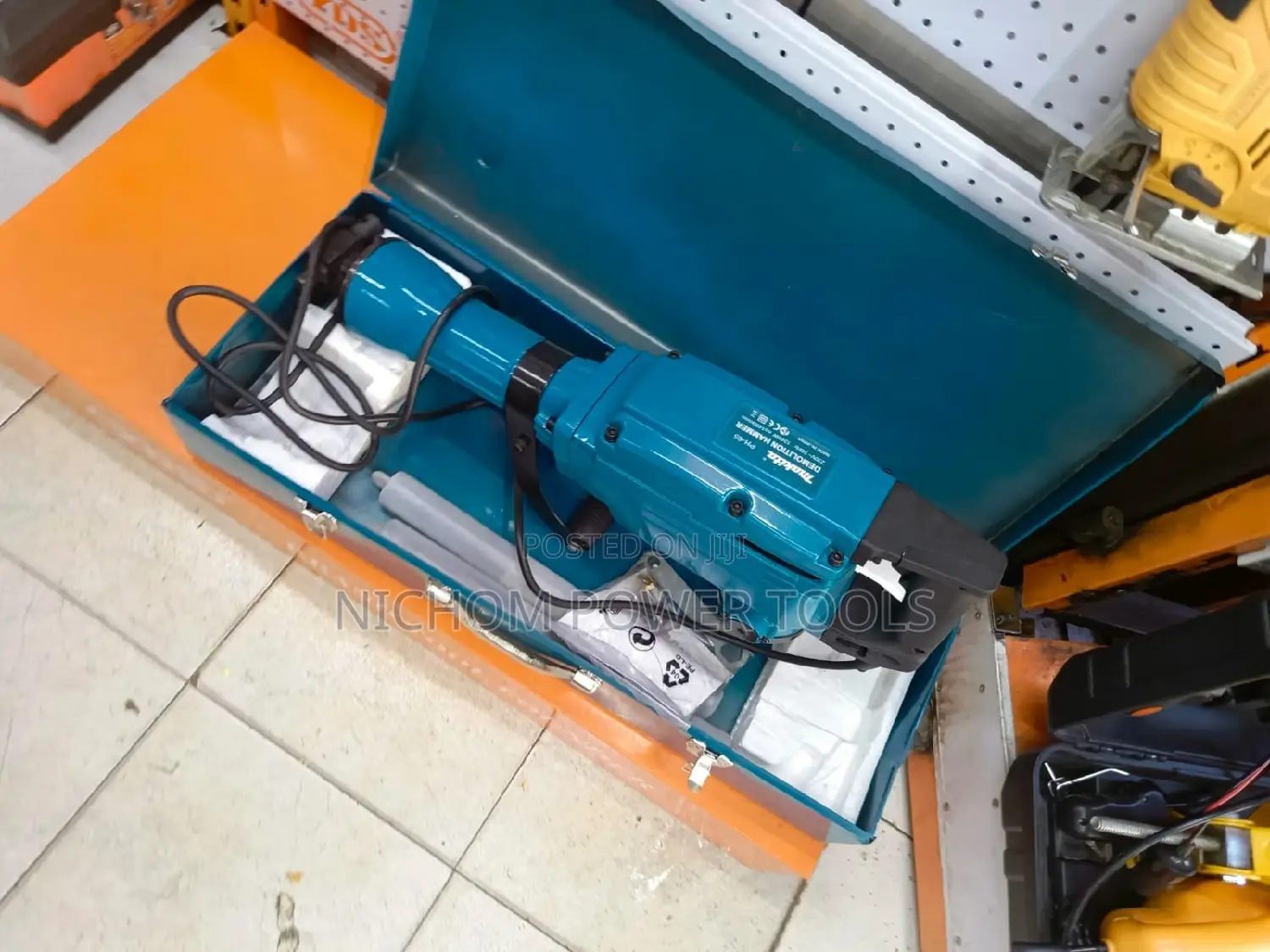 Heavy Duty Makita Demolition Hammer/Jack Hammer