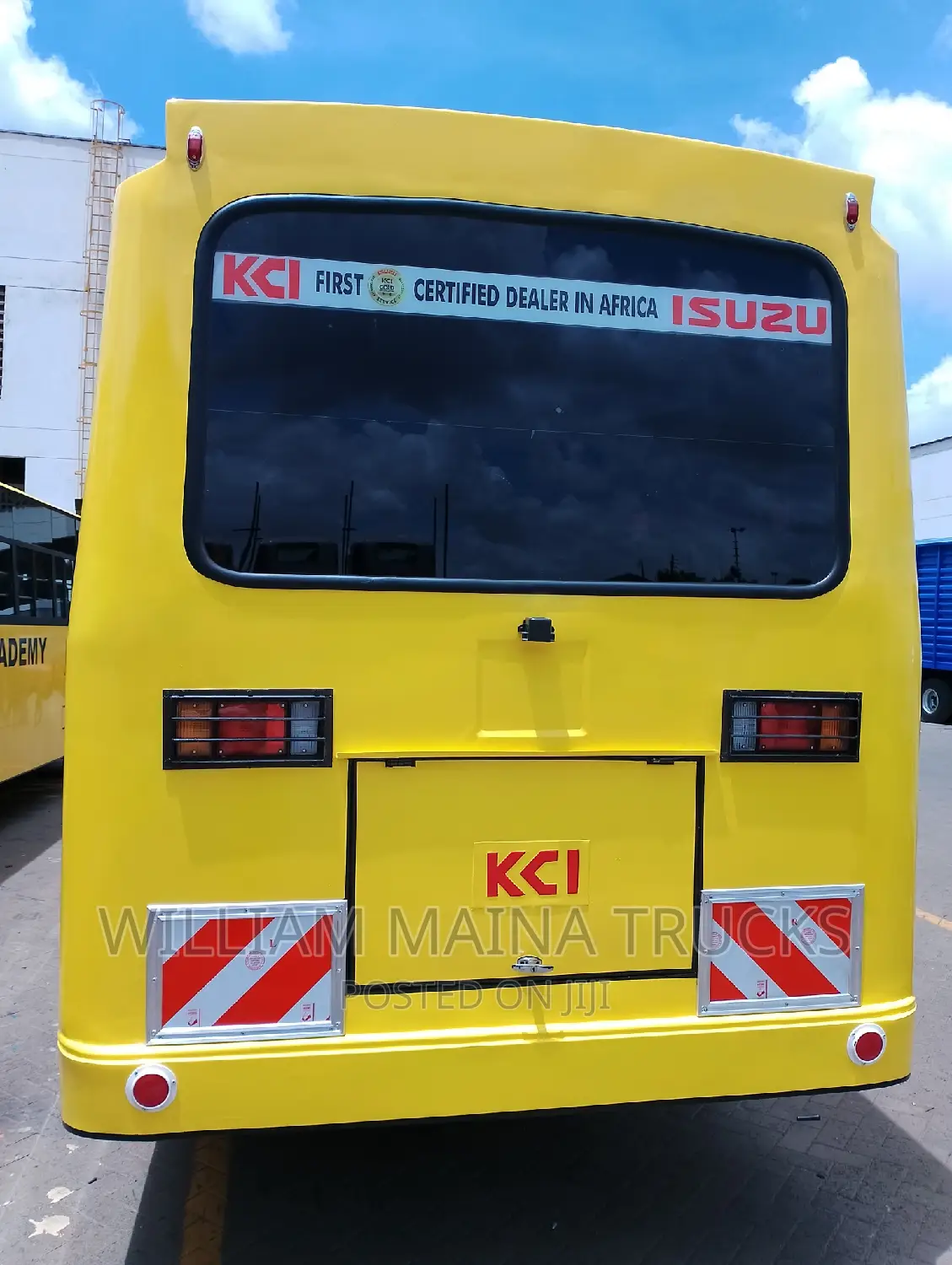 New Isuzu EcoMax LR 2815 2023 Yellow