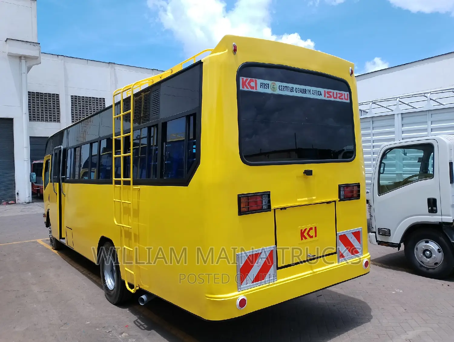 New Isuzu EcoMax LR 2815 2023 Yellow