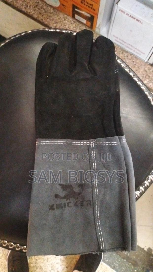 Leather Gloves - thumbnail 3