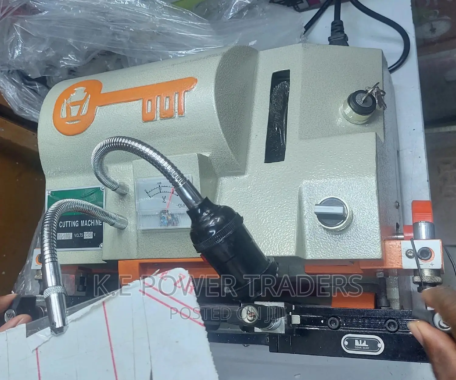 Versatile Key Cutting Machine