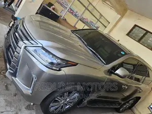 Lexus LX 2016 Silver