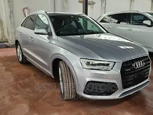 Audi Q3 2016 Silver