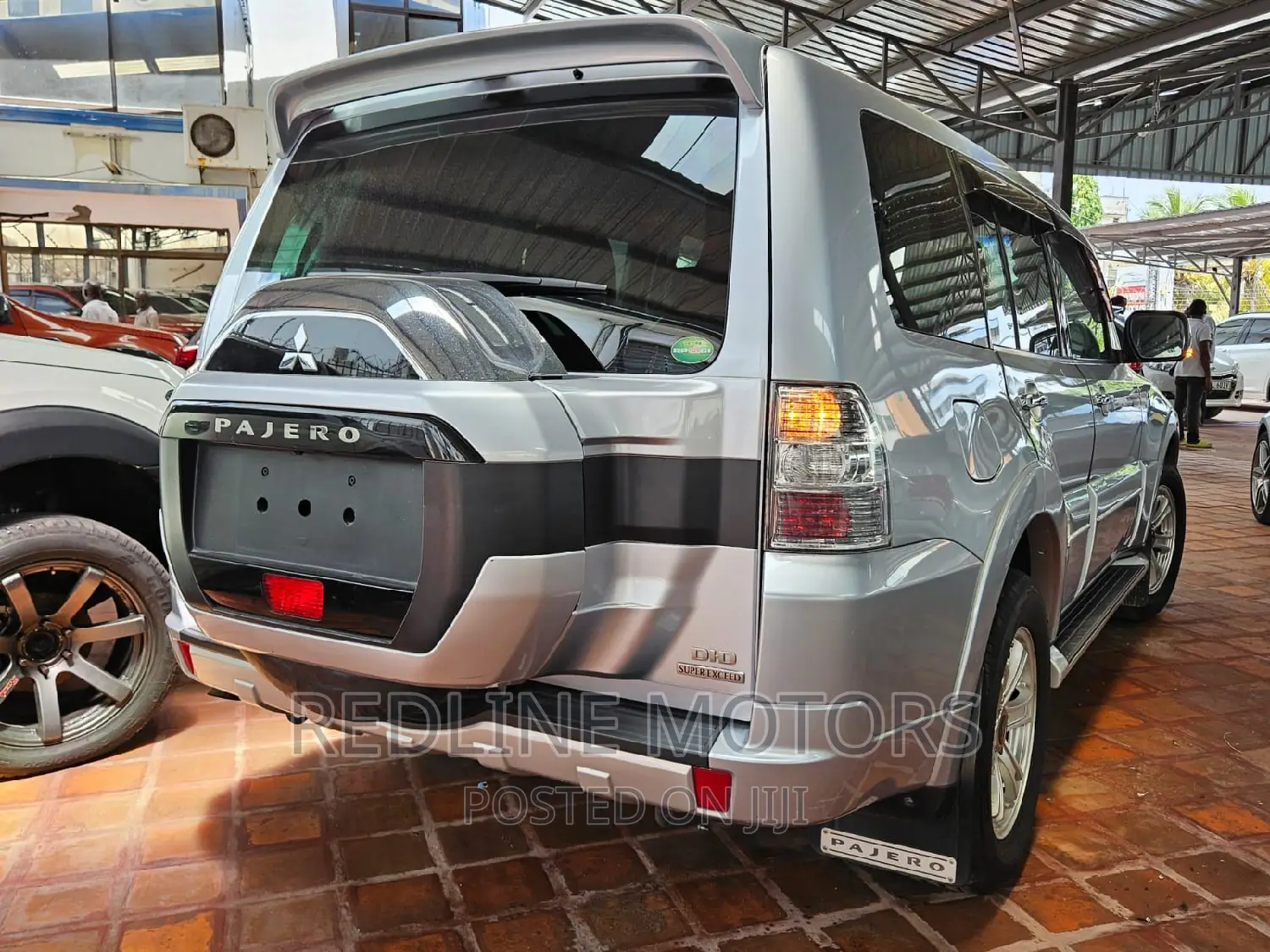 Mitsubishi Pajero V80 3.2 DI-D 2016 Black