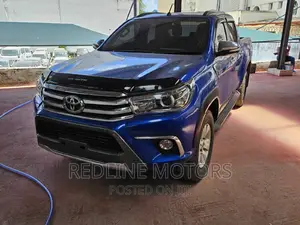 Toyota Hilux 2017 Blue