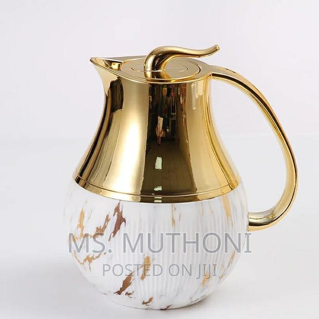Thermo Flask Marble With Gold Capacity 1litre Colours White