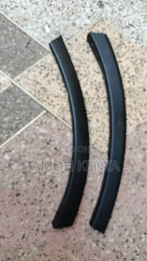 Toyota RAV4 2014, Bumper Moulding