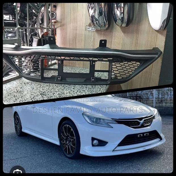 Toyota Mark X Lower Grill