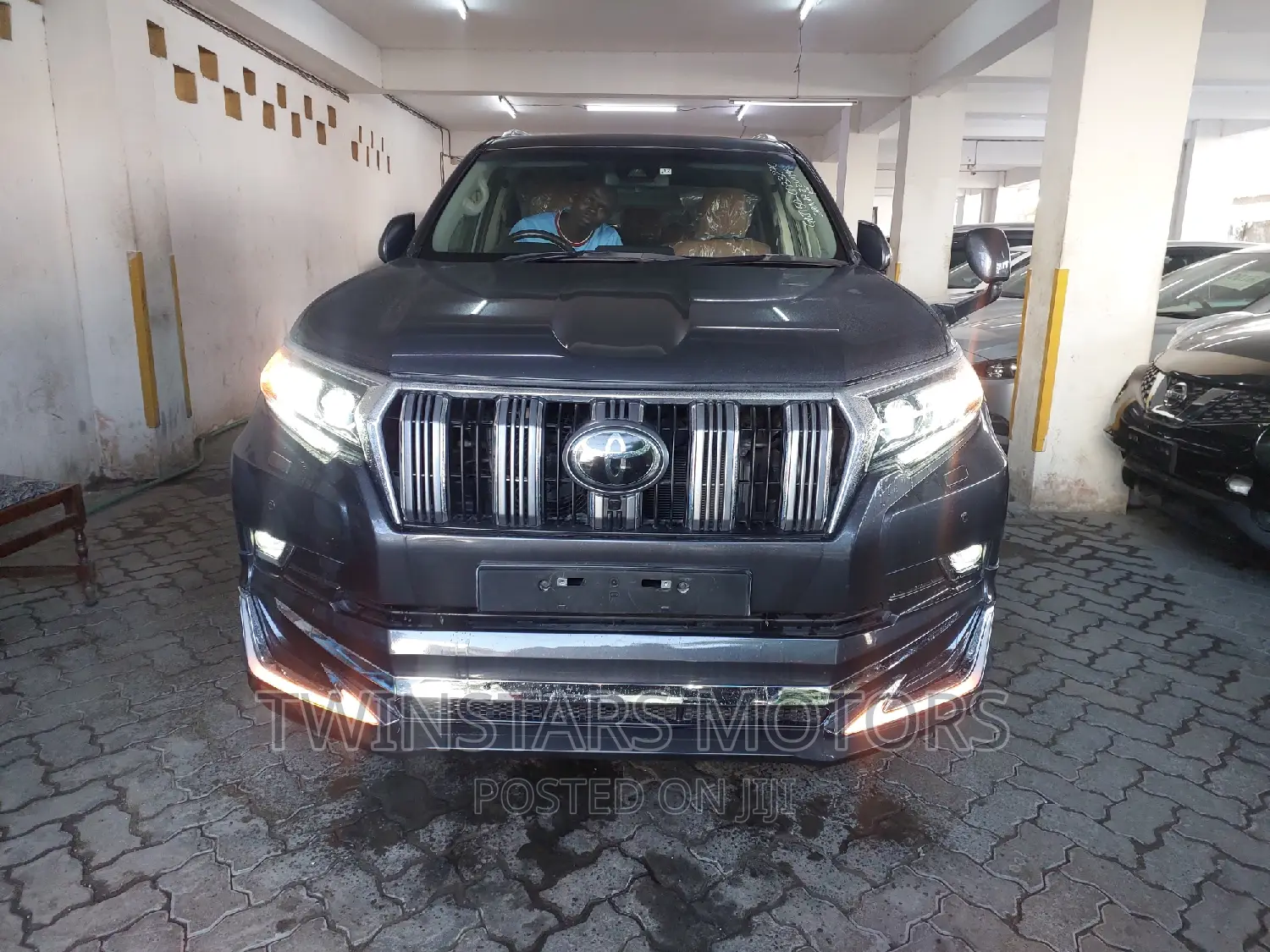 Toyota Land Cruiser Prado 2.8 2018 Gray