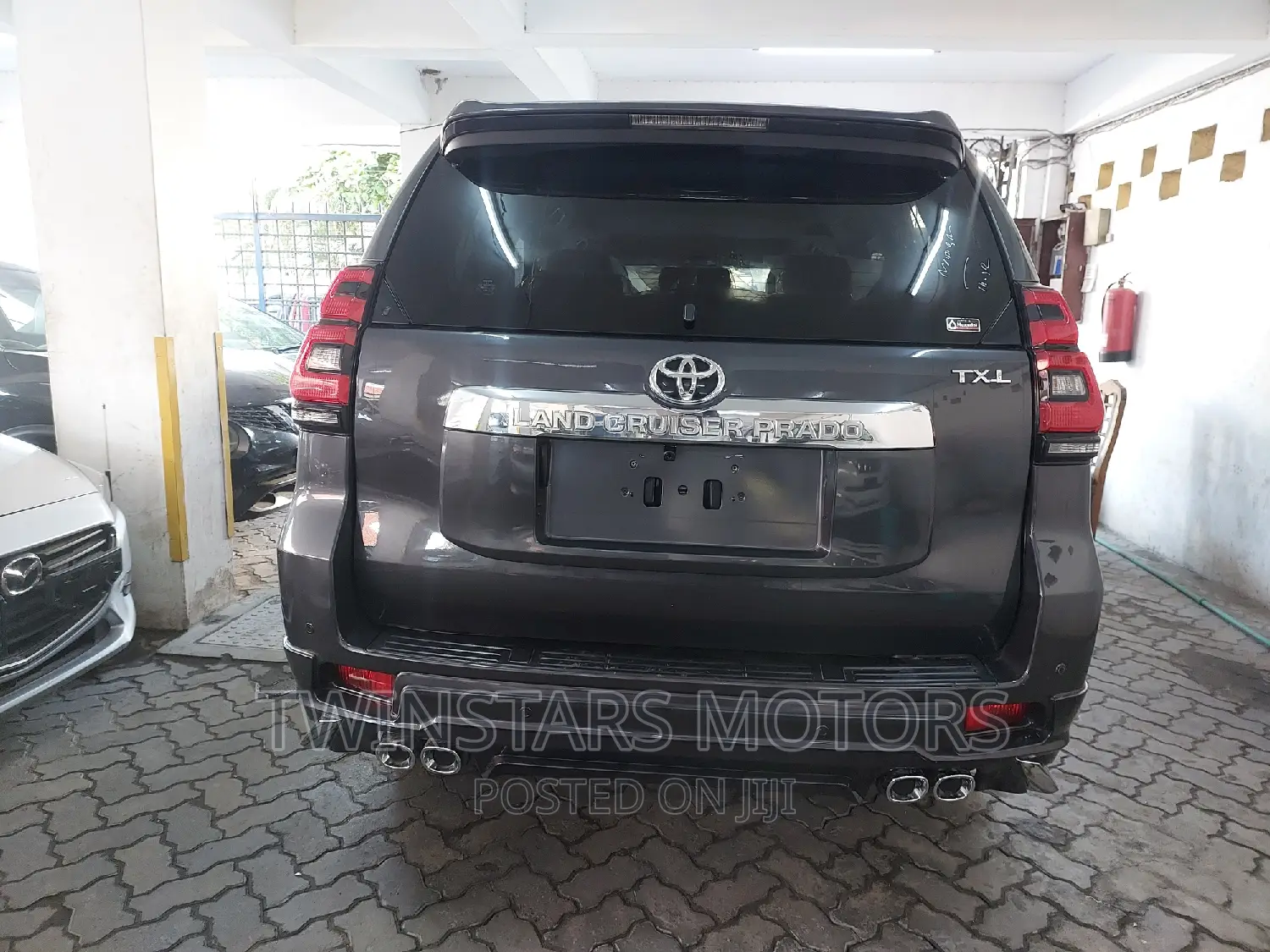 Toyota Land Cruiser Prado 2.8 2018 Gray