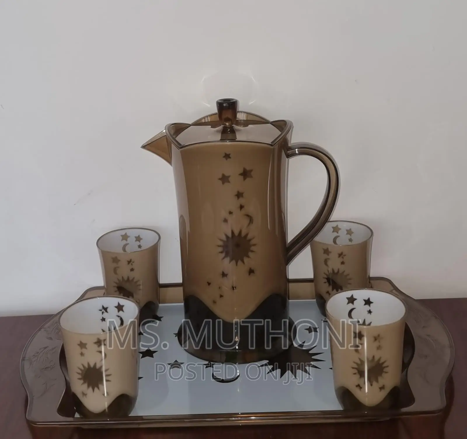 Acrylic Water Sets a Tray, 2.3L Jug, 4 Tumblers 2