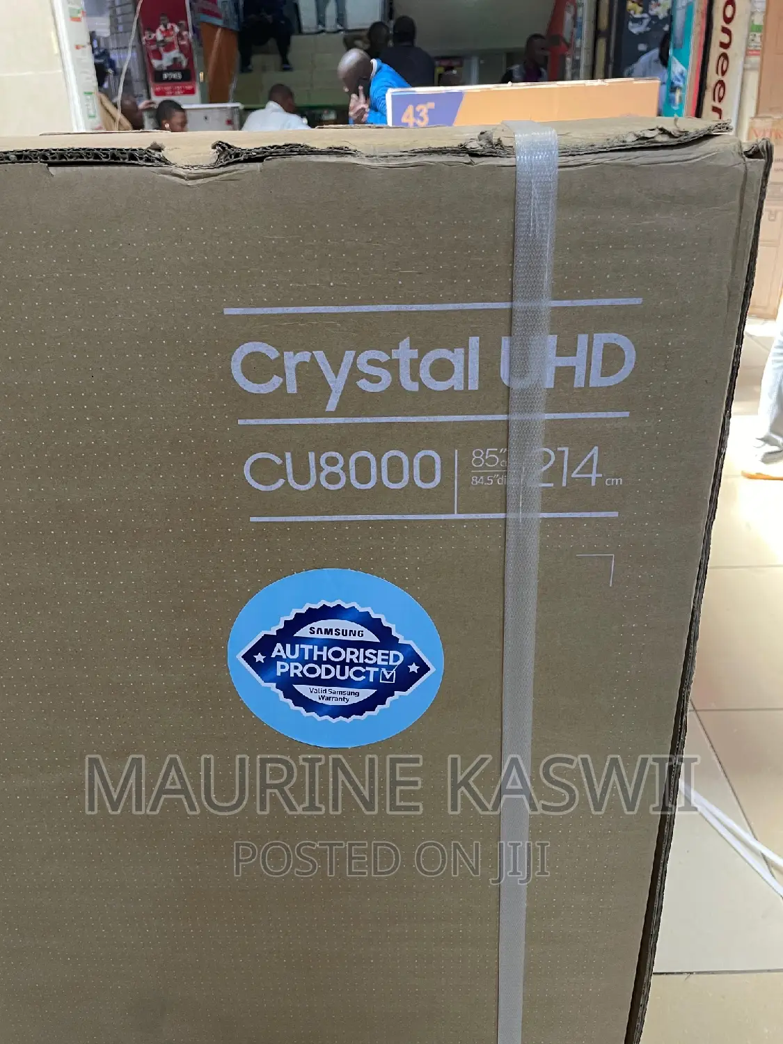 Samsung 85′′ CU8000 Crystal UHD Smart TV 2