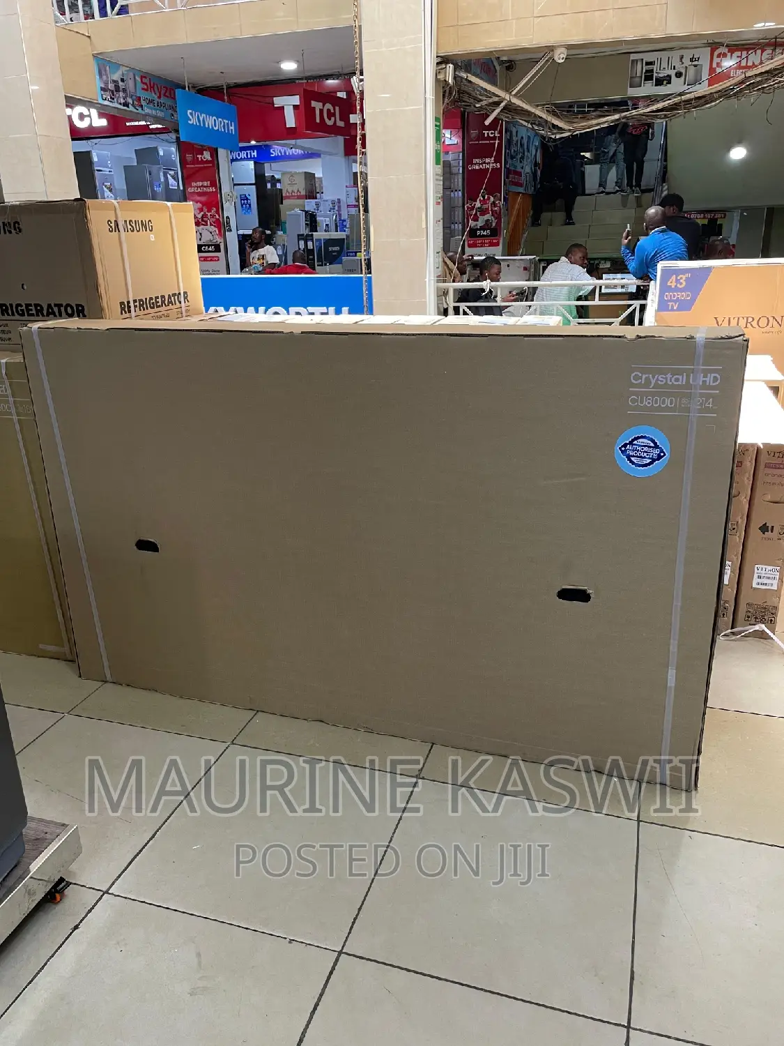 Samsung 85′′ CU8000 Crystal UHD Smart TV 2
