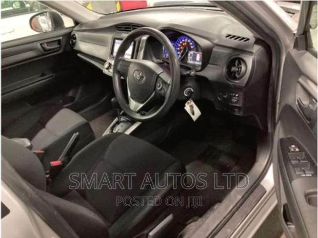 Toyota Corolla Fielder 2018 Silver - thumbnail 4