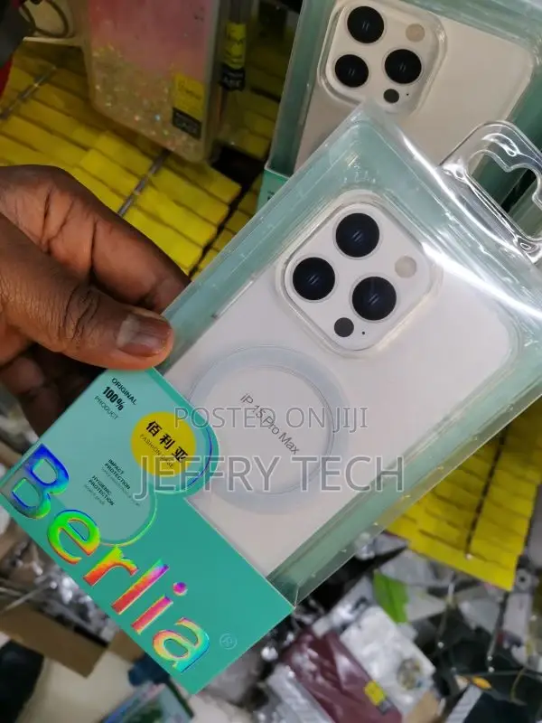 Berlia Transparent Magsafe Protective Case iPhone 15 Pro Max