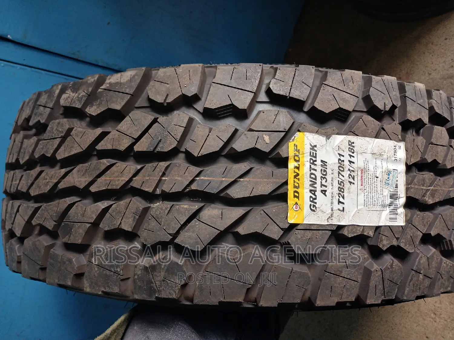 285/70 R 17 Dunlop All Terrain Tyres Made in Japan.