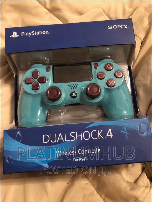 SONY Play Station 4 Wireless Controller U7g - main view