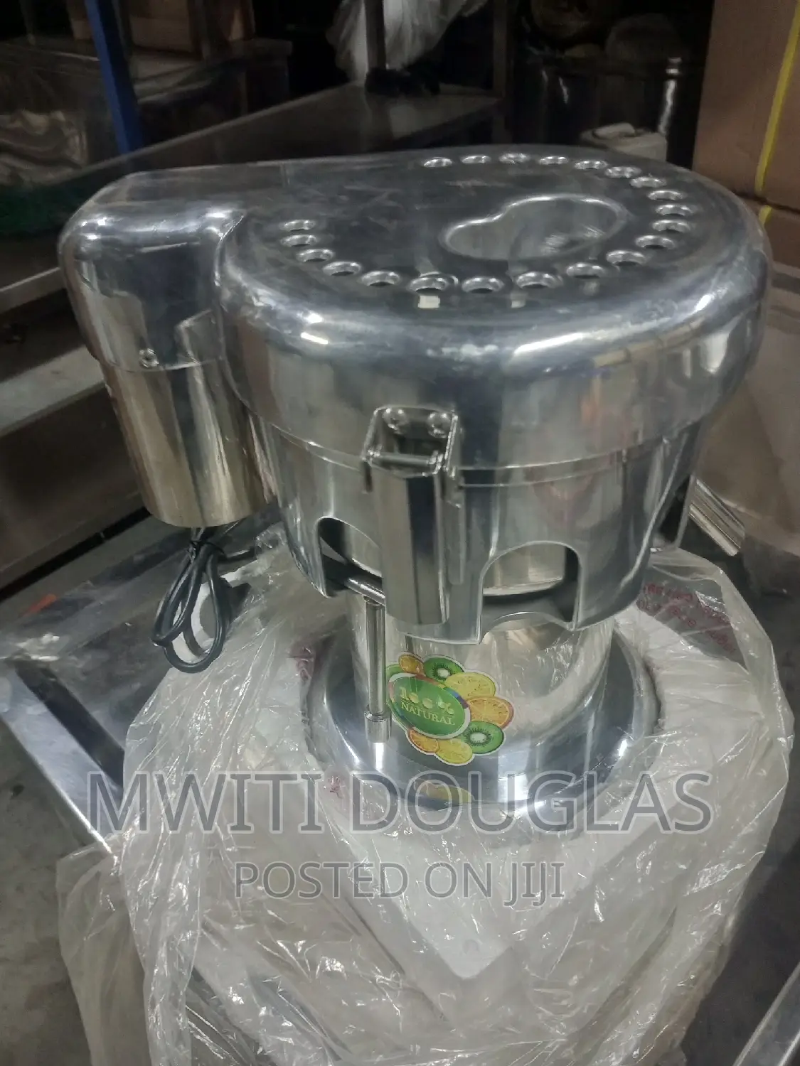 Commercial Juice Extractor