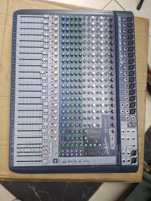 Signature 22 Channel Plain Mixer - thumbnail 2