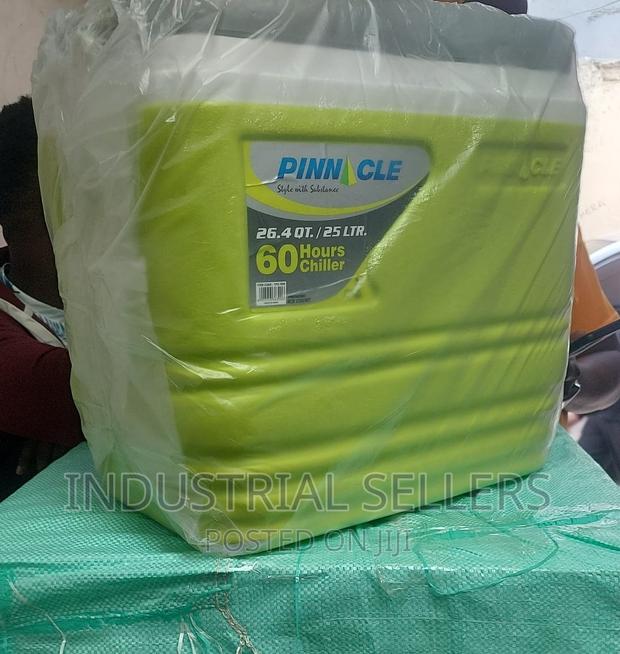25litre Durable Cooler Box